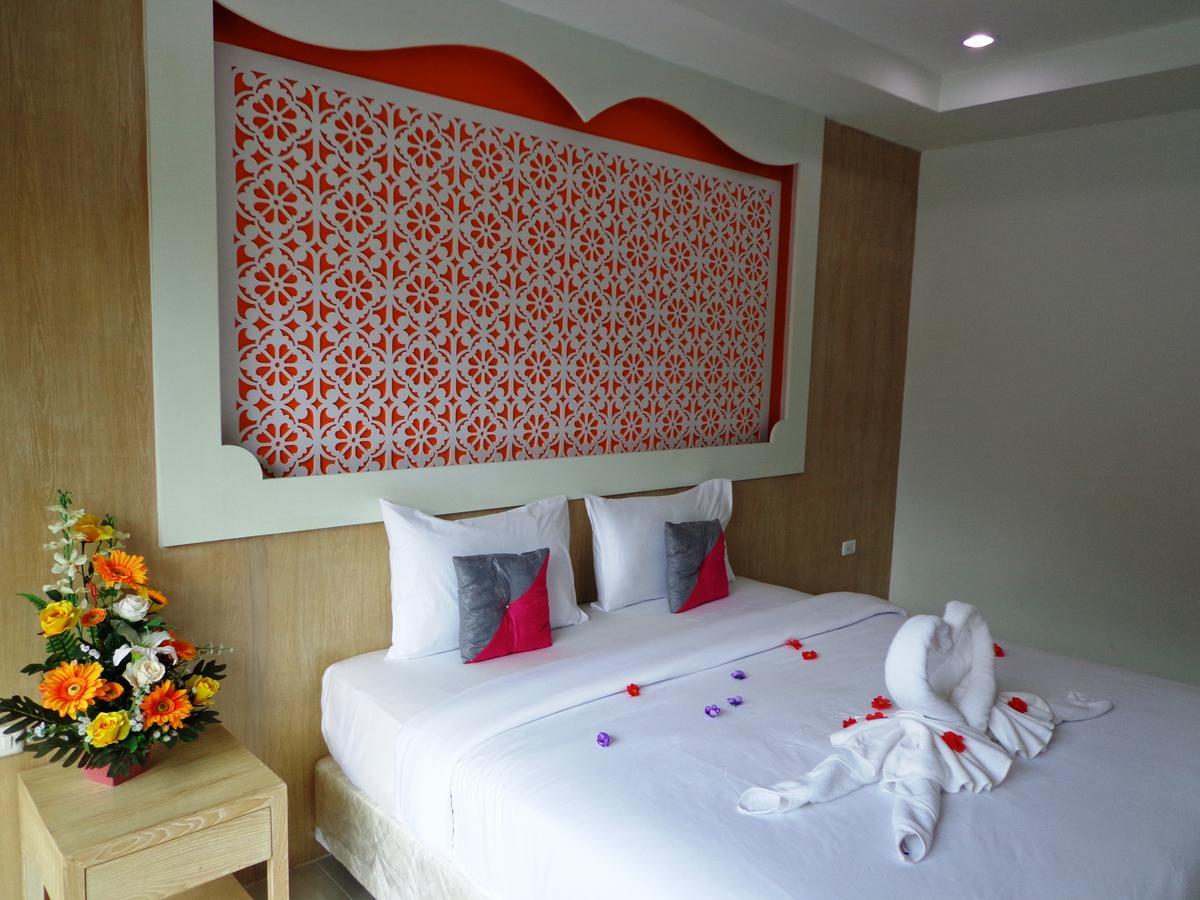 Red Sapphire Hotel Patong ภายนอก รูปภาพ